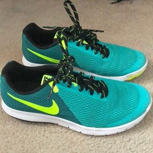 Women’s Nike Flex Shoe